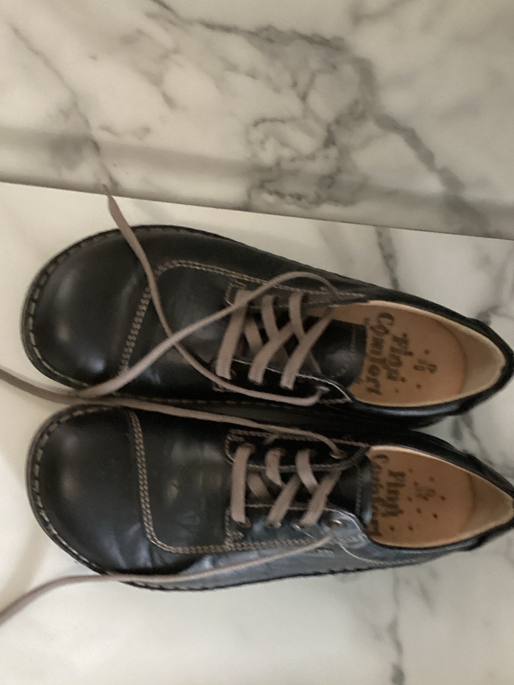 Finn Comfort Black Leather Lace-Up Dress Shoes with Tan Laces